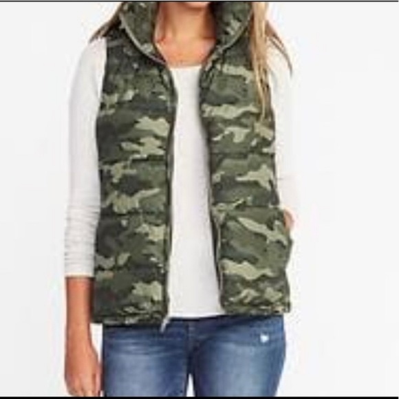Old Navy Jackets & Blazers - Old Navy Green Camo Puffy Vest